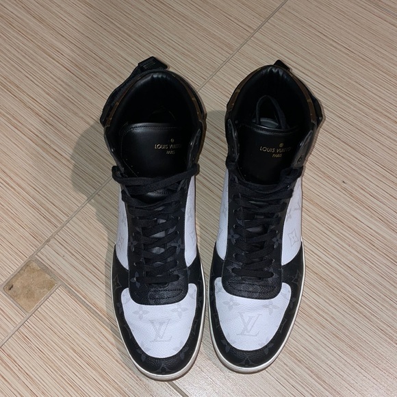 Louis Vuitton Monogram Canvas Rivoli Sneakers - Picture 2 of 7